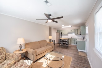 545 S Main St in Jefferson, NC - Building Photo - Building Photo