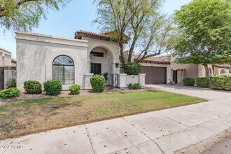 8778 E Appaloosa Trail in Scottsdale, AZ - Building Photo - Building Photo
