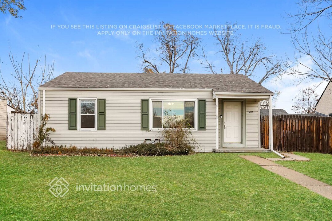1905 W 49th Ave in Denver, CO - Building Photo