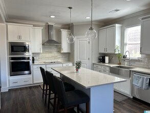 3101 Iris Dr in Hoover, AL - Building Photo - Building Photo