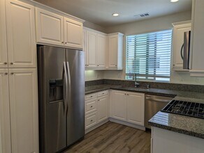 16045 Veridian Cir in San Diego, CA - Building Photo - Building Photo