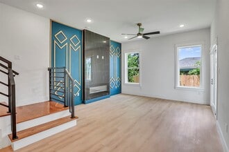 4835 Paula St in Houston, TX - Building Photo - Building Photo