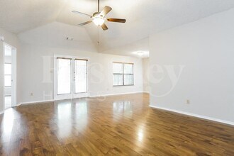 2320 Sundrop Ct in Fort Worth, TX - Building Photo - Building Photo