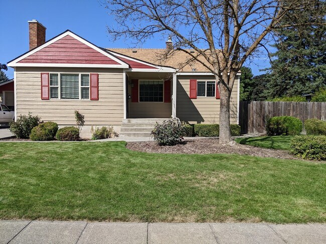 2310 W Kiernan Ave in Spokane, WA - Building Photo - Building Photo