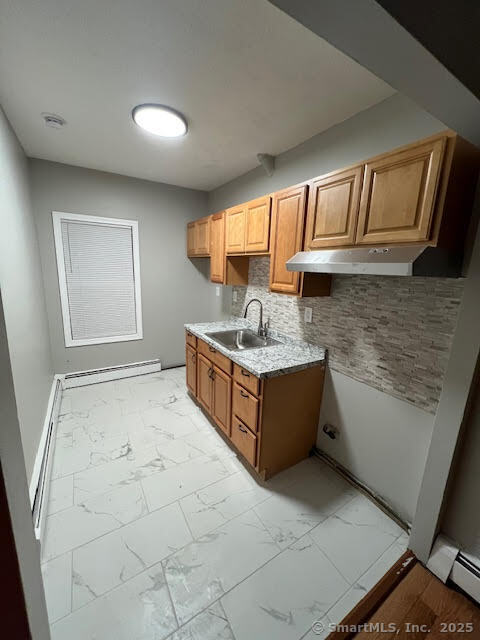 2304 Barnum Ave in Stratford, CT - Foto de edificio