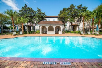 Brisa At Shadowlake in Houston, TX - Foto de edificio - Building Photo