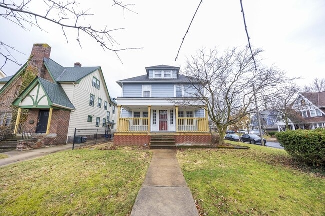 3430 Washington Blvd in Cleveland Heights, OH - Building Photo - Building Photo
