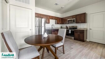 2115 Windsor Blvd in Lockhart, TX - Building Photo