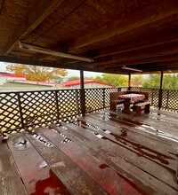 76 Top Dr in Del Rio, TX - Foto de edificio - Building Photo