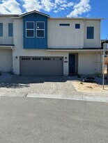 4902 Little Rock Wy in Reno, NV - Building Photo