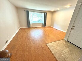 18 Goshawk Ct in Voorhees Township, NJ - Building Photo