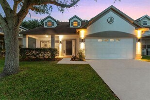 2944 Prairie Iris Dr in Land O Lakes, FL - Building Photo