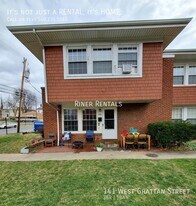 141 W Grattan St in Harrisonburg, VA - Building Photo