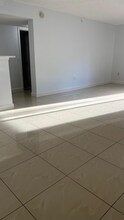 5021 Wiles Rd in Coconut Creek, FL - Building Photo - Building Photo