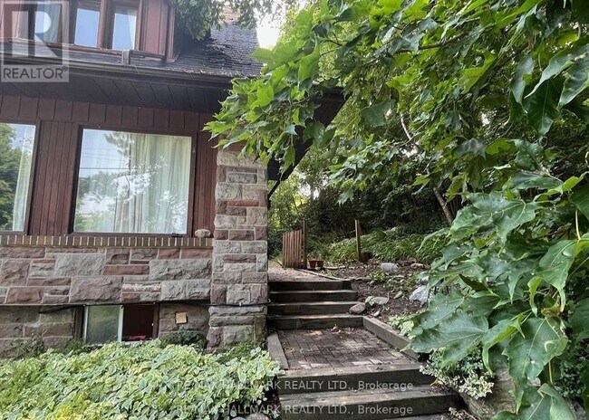 104 Ridgewood Rd in Toronto, ON - Building Photo - Building Photo