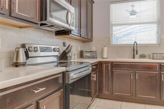 4718 Blue Diamond St in Kissimmee, FL - Building Photo - Building Photo