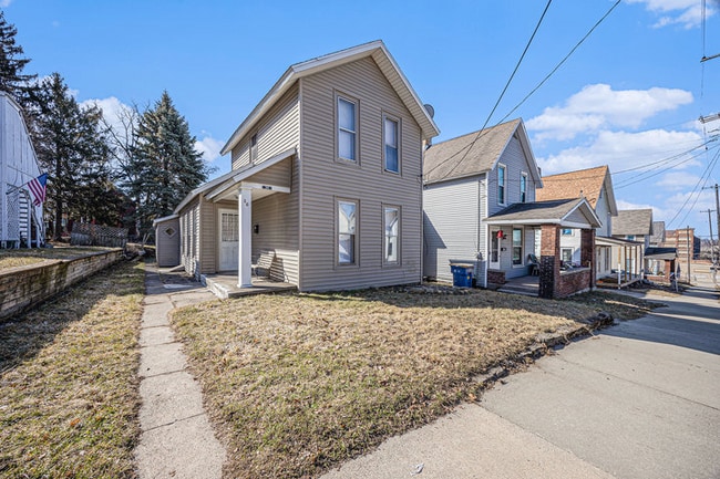 36 Grove St NE in Grand Rapids, MI - Foto de edificio - Building Photo
