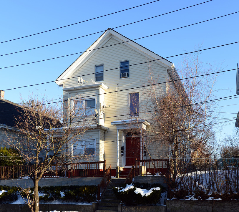 42 Pocasset Ave in Providence, RI - Building Photo