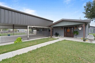 115 Gyna Dr in Del Rio, TX - Building Photo - Building Photo
