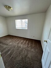 297 S 9th Ct in Coos Bay, OR - Building Photo - Building Photo