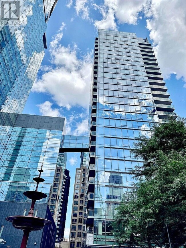 55-2255 Scollard St in Toronto, ON - Building Photo - Building Photo