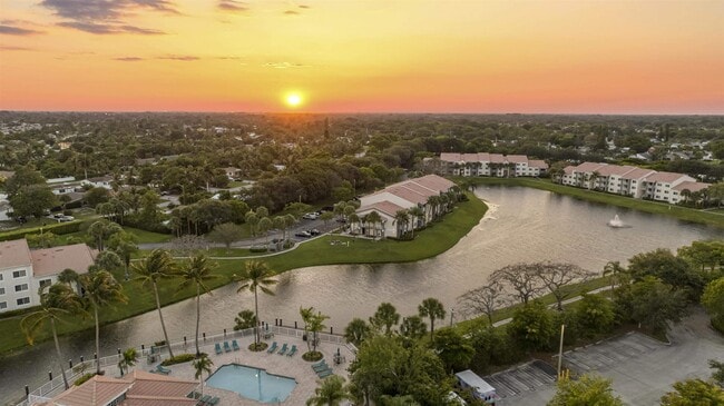 Waters Edge Delray in Delray Beach, FL - Foto de edificio - Building Photo