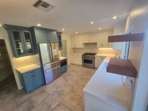 7164 Celome Way in San Diego, CA - Building Photo - Building Photo