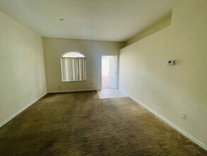 1769 Coriander Dr in Poinciana, FL - Foto de edificio - Building Photo