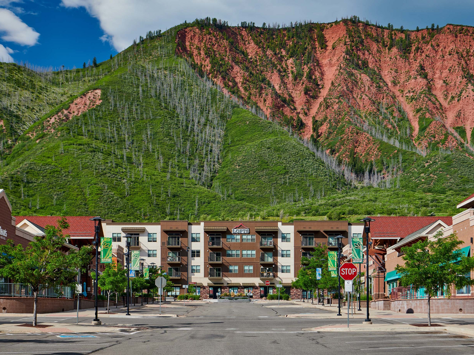 Green Leaf Lofts in Glenwood Springs, CO - Building Photo