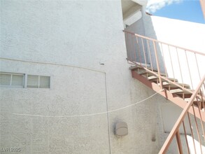 1800 S Edmond St in Las Vegas, NV - Building Photo - Building Photo