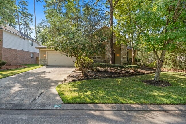 167 N Whistlers Bend Cir in Conroe, TX - Building Photo - Building Photo