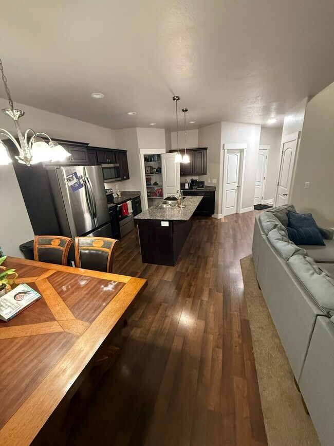 1990 N 3830 W in Lehi, UT - Building Photo - Building Photo