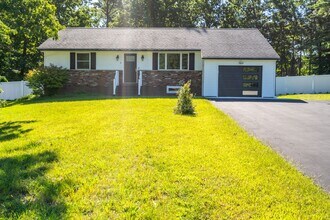 5 Sleepy Ct in Ballston Spa, NY - Building Photo - Building Photo