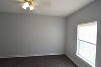 2211 Davis St photo'