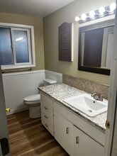 1540 SW Fairview Ave in Dallas, OR - Foto de edificio - Building Photo