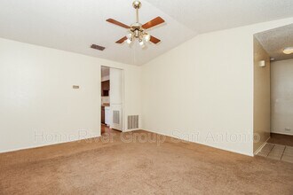 5114 Mayspring in San Antonio, TX - Building Photo - Building Photo
