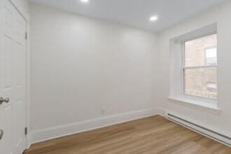 94 Saint Botolph St, Unit 10 in Boston, MA - Building Photo - Building Photo
