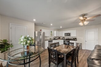 268 Cupp Cir in Shepherdsville, KY - Building Photo - Building Photo