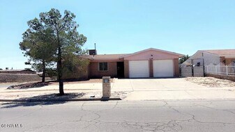 11516 Jim Ferriell Dr in El Paso, TX - Building Photo
