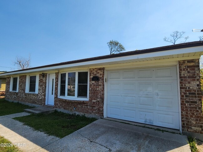 property at 1804 Arthur Ave