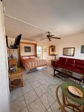 16333 Gulf Blvd in Redington Beach, FL - Foto de edificio - Building Photo