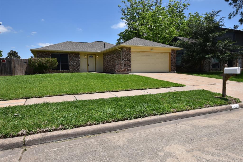 7407 Cortes Dr Photo