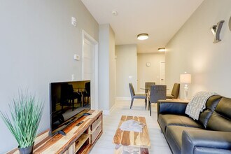 170 Metcalfe St in Ottawa, ON - Building Photo - Building Photo
