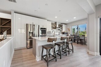 12404 Capri Cir N in Treasure Island, FL - Building Photo - Building Photo