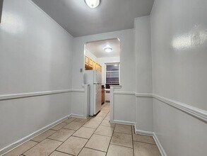 140 Van Cortlandt Ave W in Bronx, NY - Building Photo - Building Photo