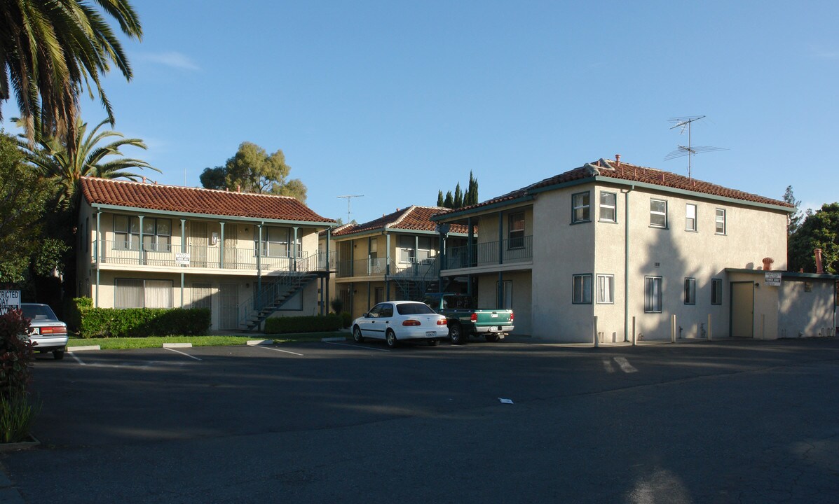 24 N Jackson Ave in San Jose, CA - Foto de edificio