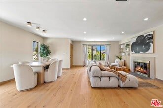 14537 Hesby St in Los Angeles, CA - Building Photo - Building Photo