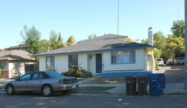 215 Echo Ave in Campbell, CA - Foto de edificio - Building Photo