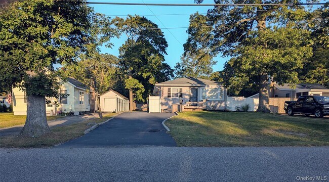 property at 139 Pine Neck Ave