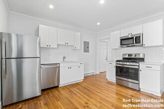 301 Hancock St, Unit 1 in Boston, MA - Building Photo - Building Photo